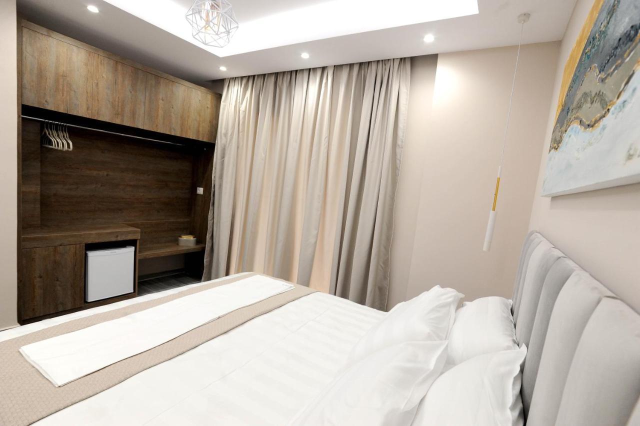 Afrodite Suites Sarandë 외부 사진