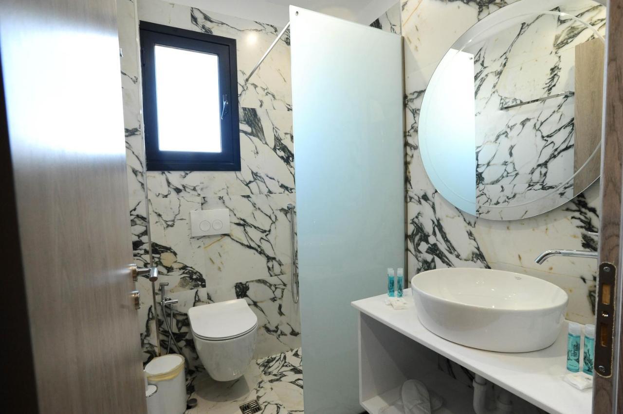 Afrodite Suites Sarandë 외부 사진